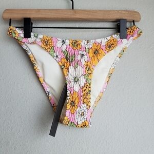 triangl Inesa in Dahlia Bikini Bottom size S NWT